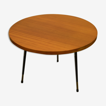 Round coffe table in formica