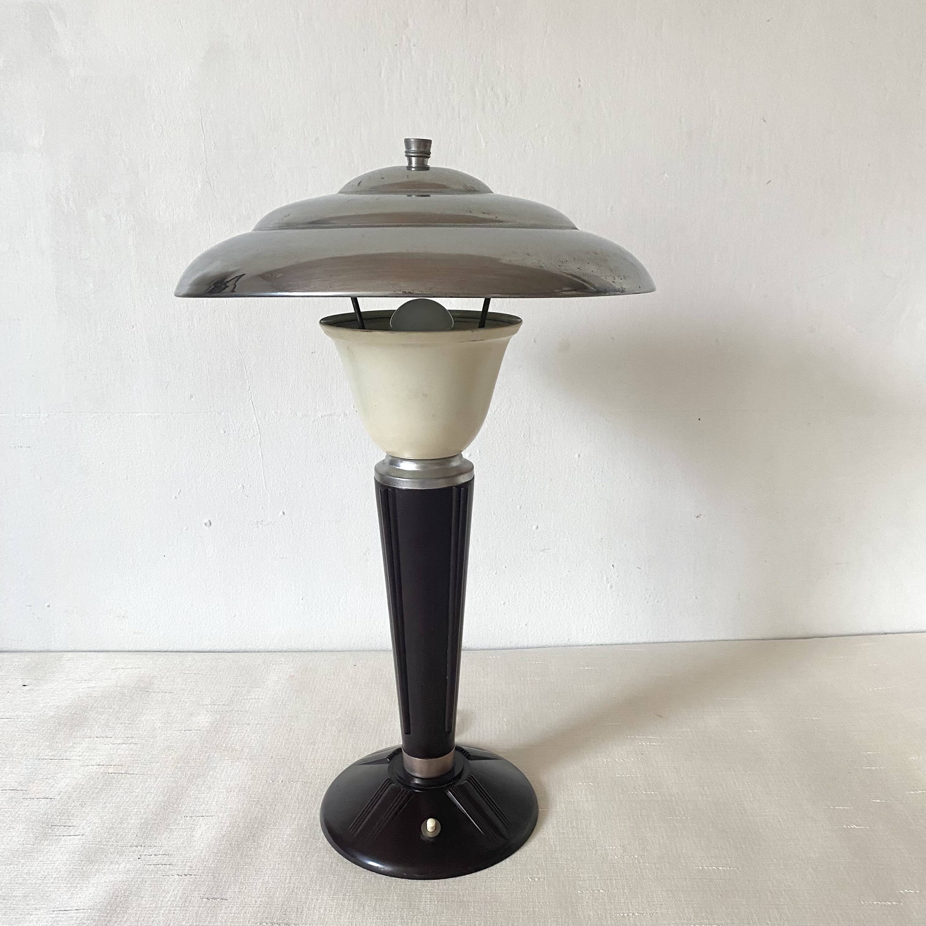 Lampe champignon art déco en bakélite et chrome