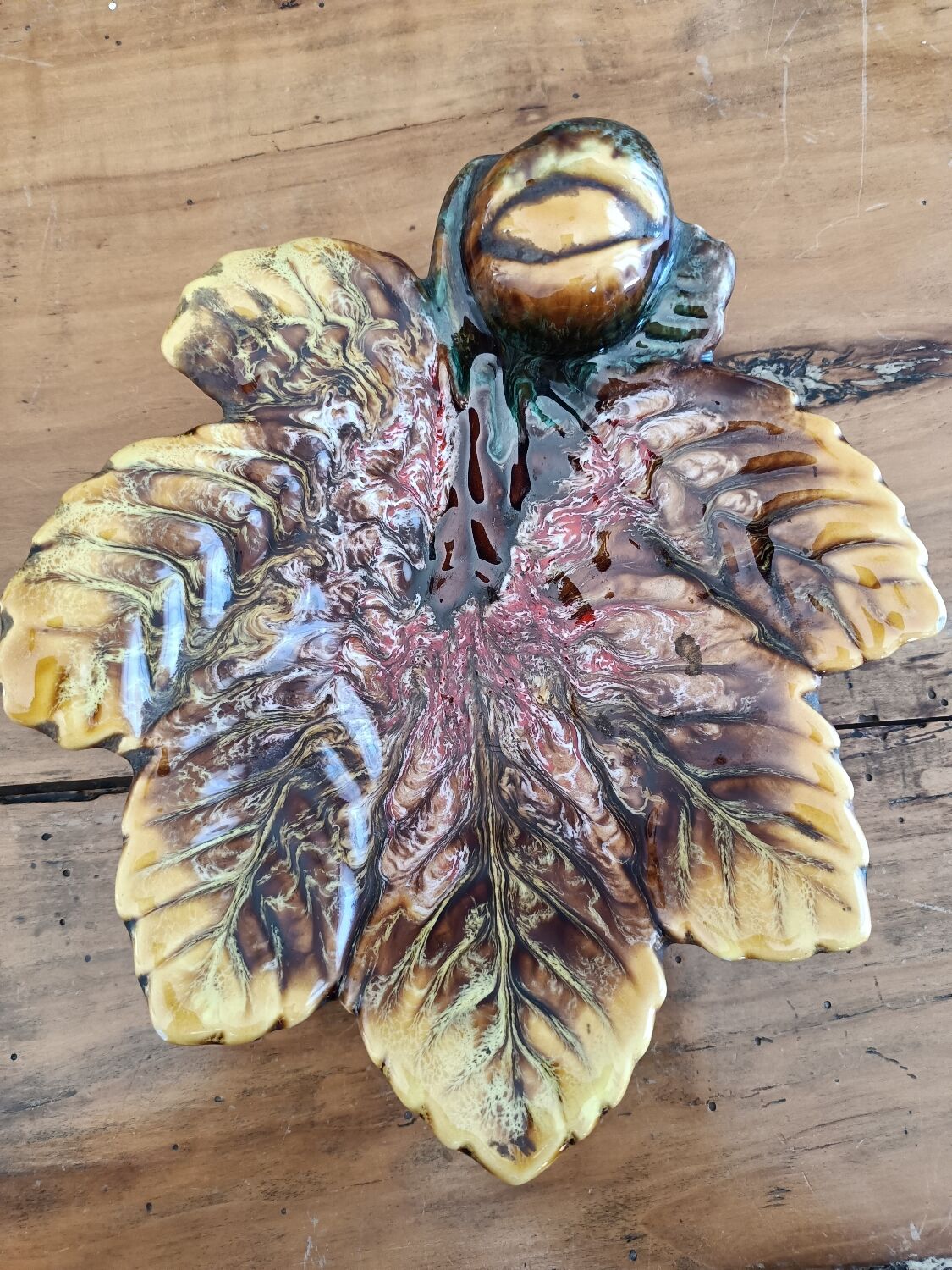 Feuille de marronnier en barbotine