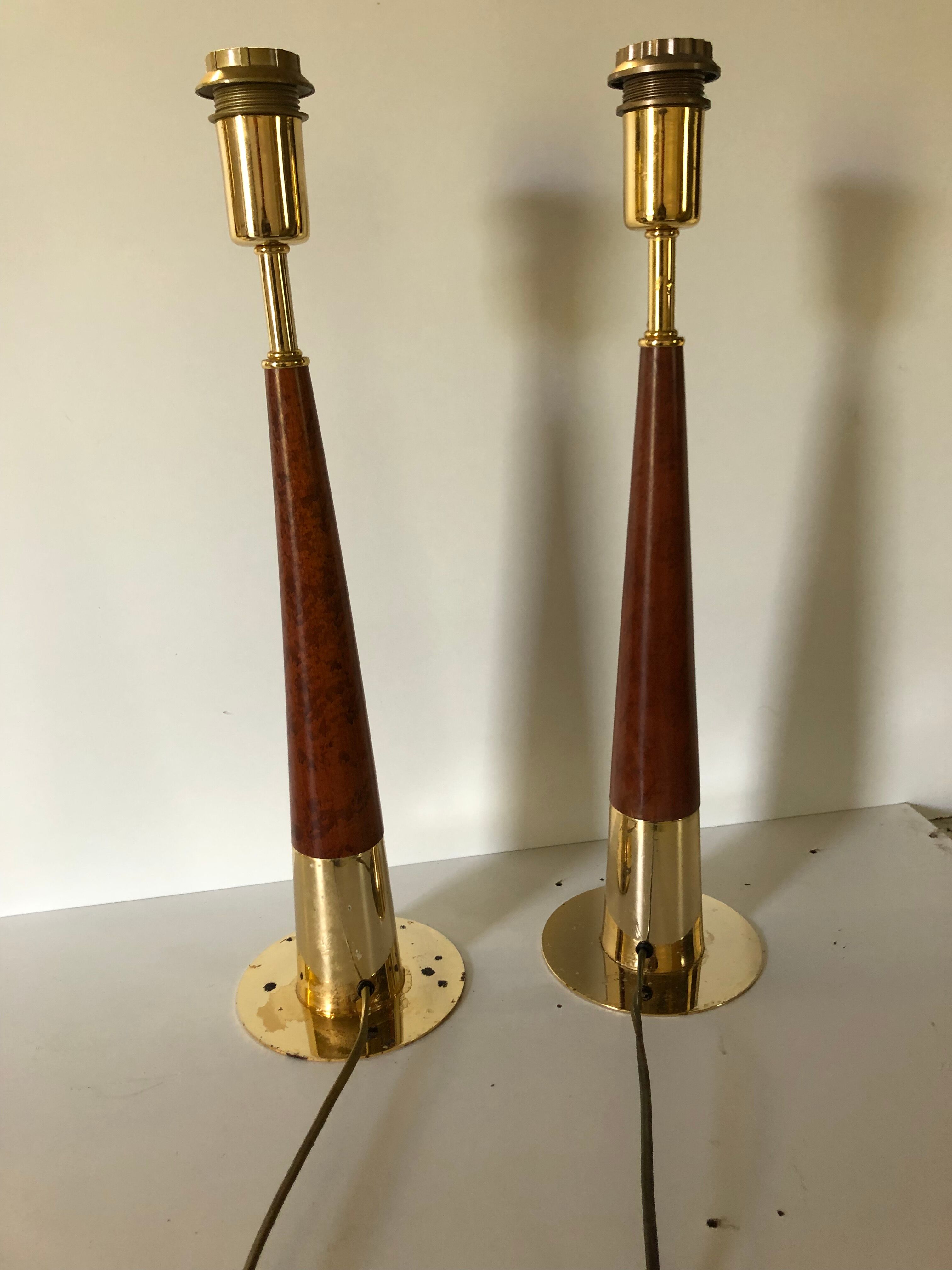 2 lamp feet type liner 1950