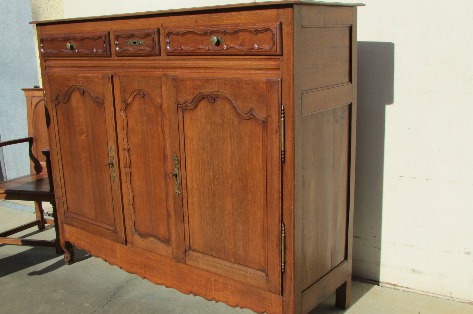 Very large manor sideboard, late 19th century, solid oak