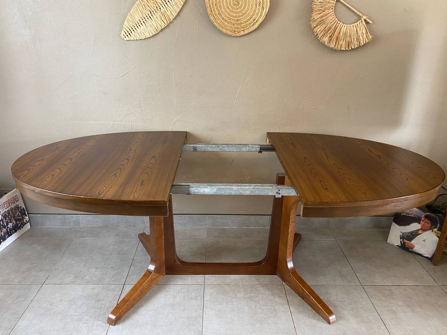 Vintage oval Baumann table