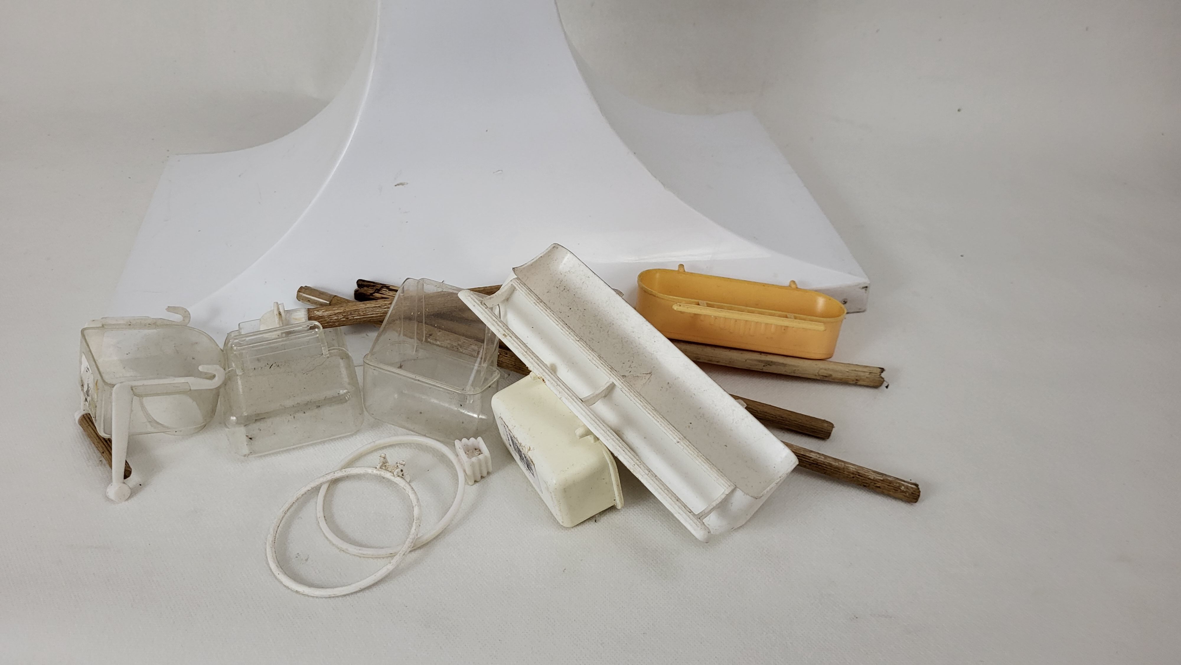 Vintage freestanding birdcage