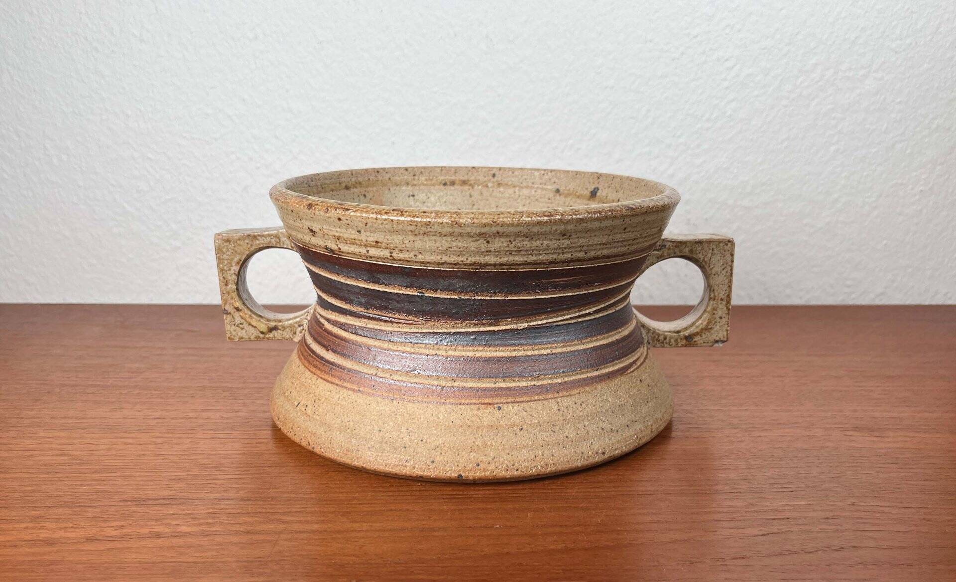 Mid-Century Modern Danish Studio Pottery Bowl by Tue Poulsen for Tue Keramik, 1960s