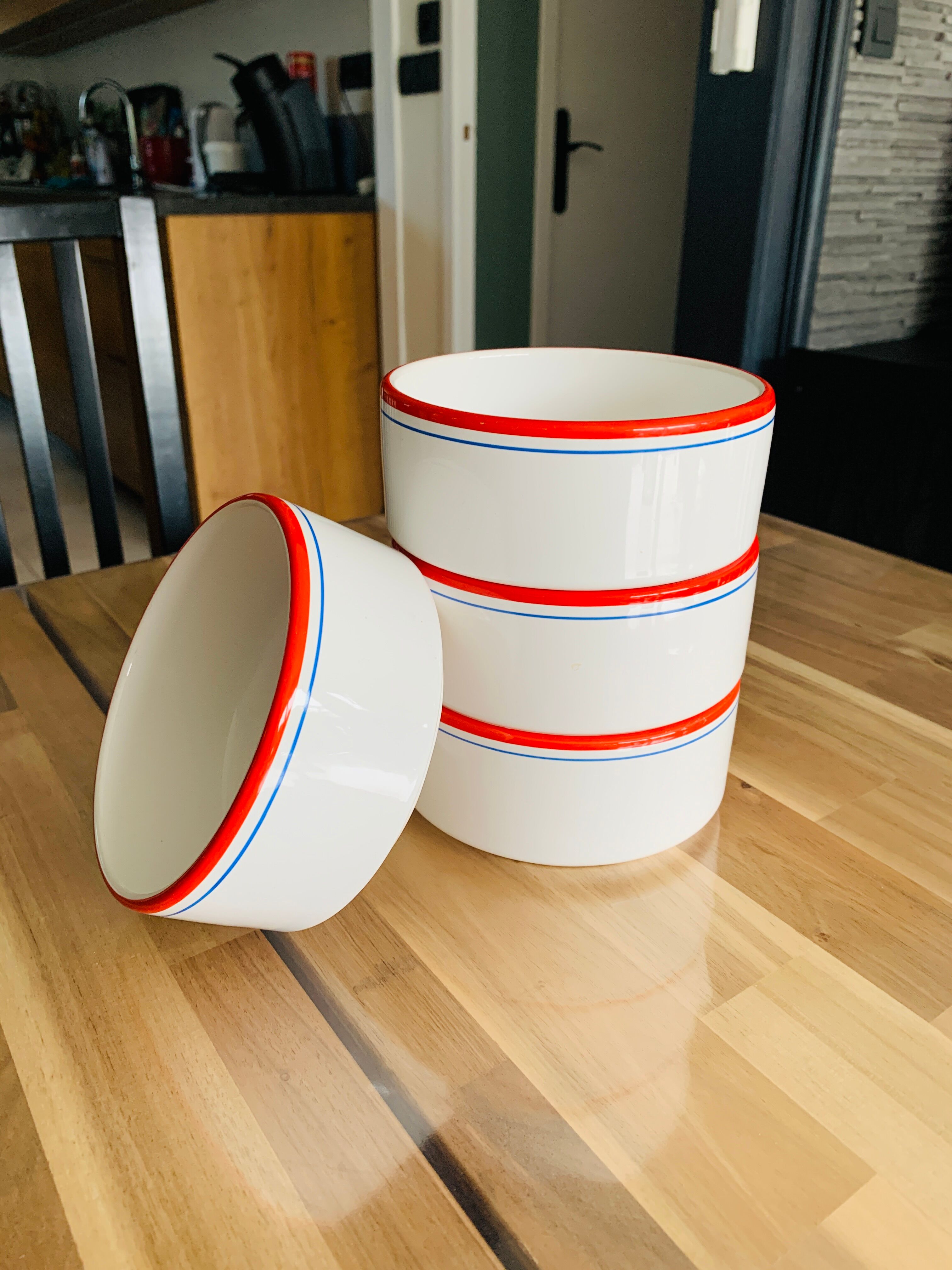 4 vintage stackable ramekins