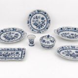 Hutschenreuther Service - Blue Onion -  Set for 12 (94 pieces)