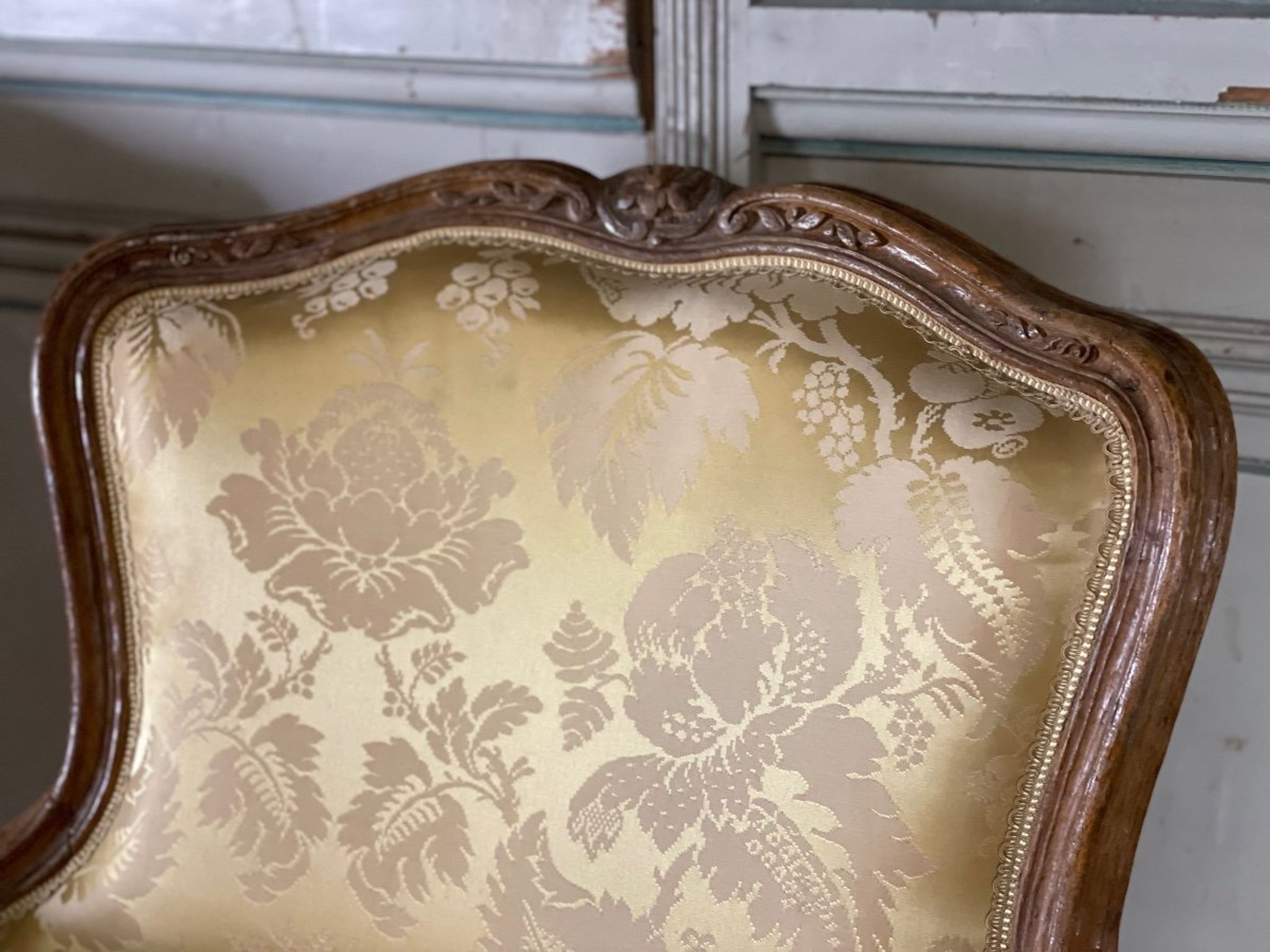 Pair of shepherdesses Louis XV style