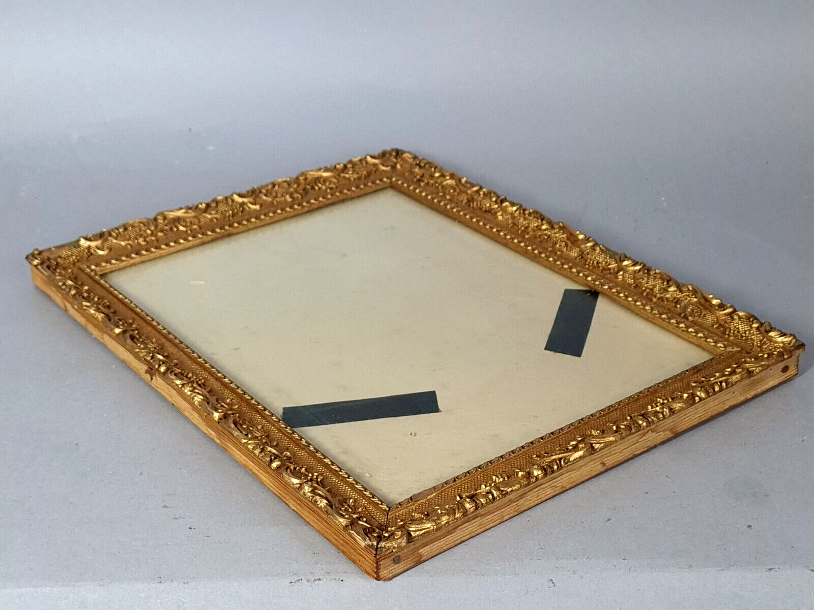 Old frame 33x26 foliage 29x22 cm wood gilded stucco gold leaf +glass SB158