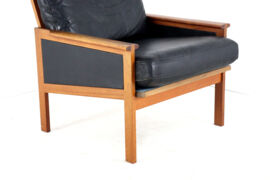 Illum Wikkelso for Niels Eilersen Capella armchair