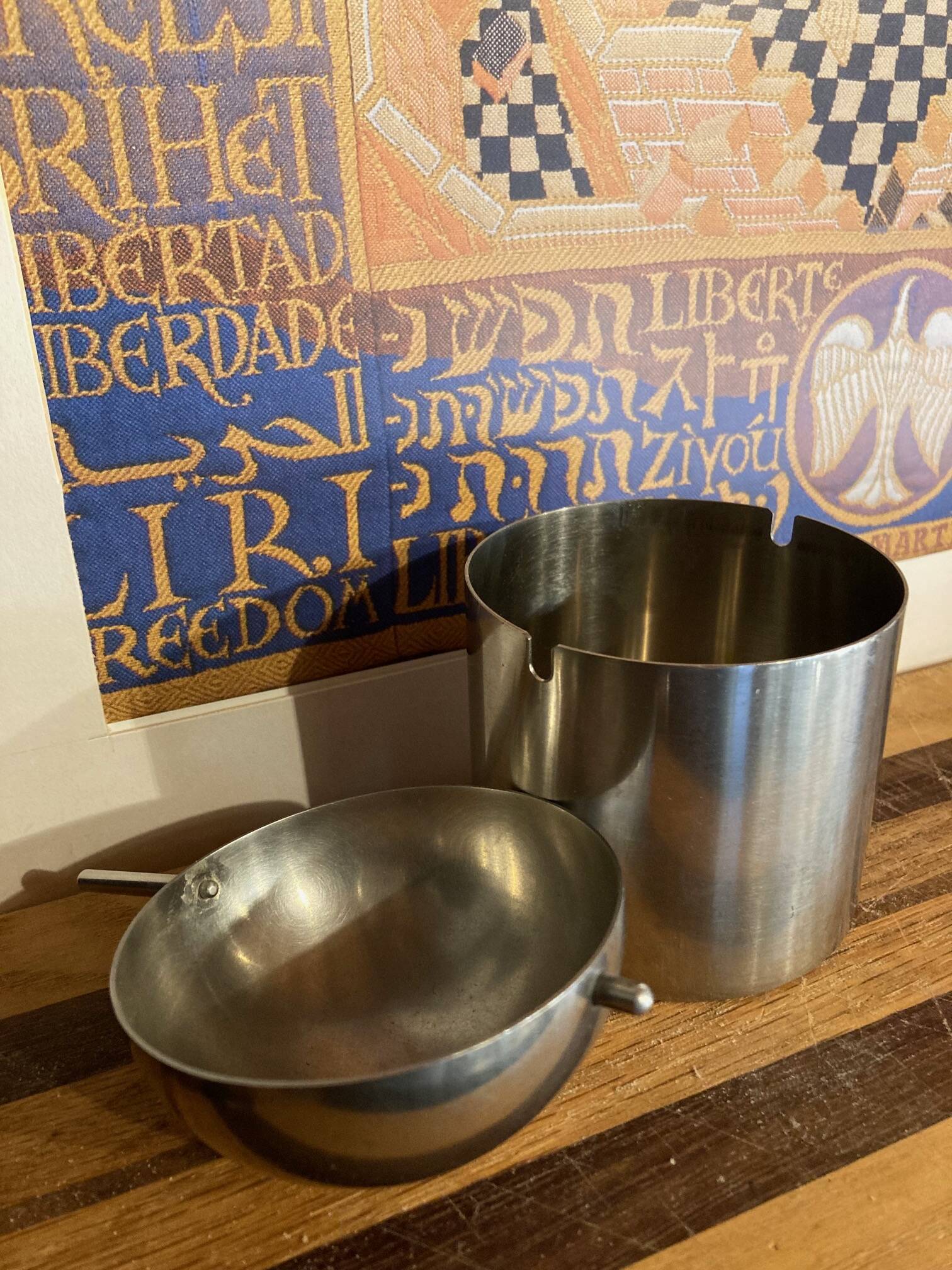 Cendrier minimalist rotatif en inox 18/8 design Jacobsen Stelton Denmark 19