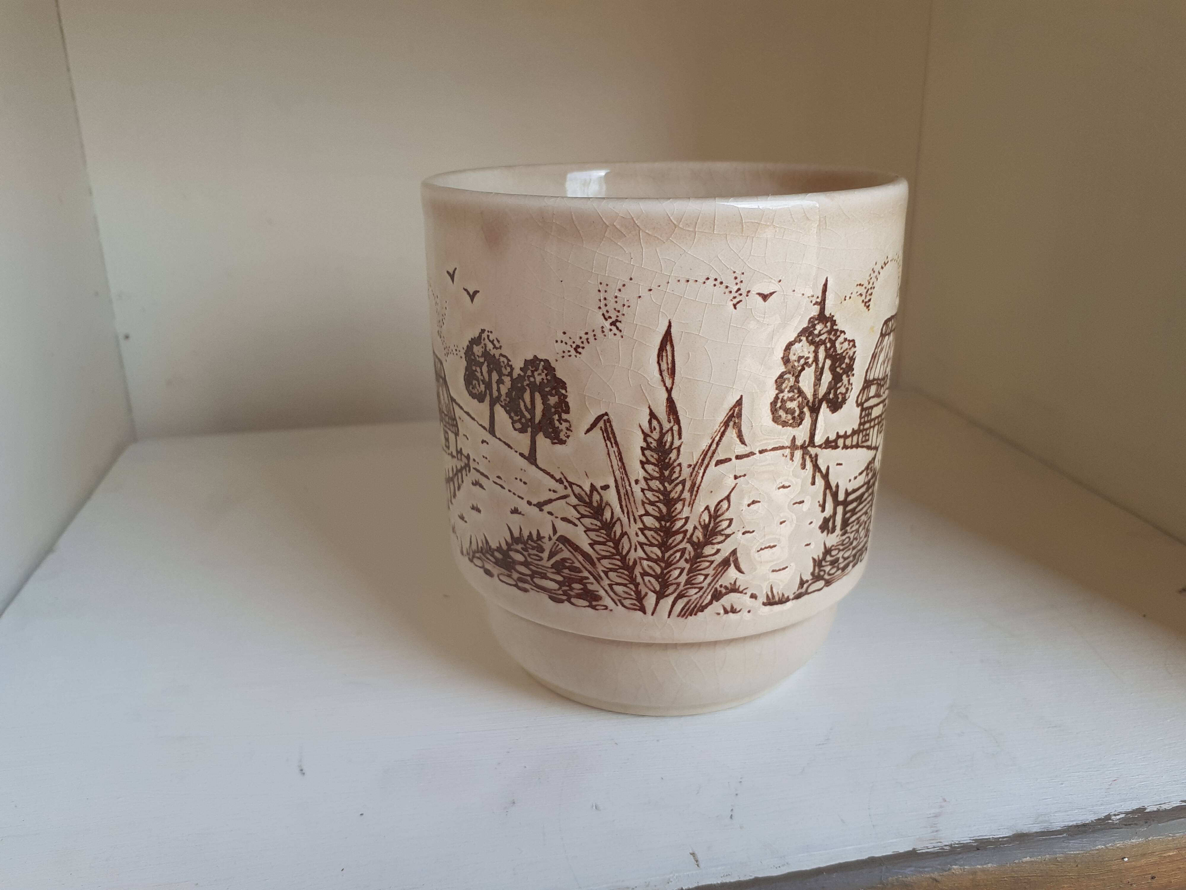 English stoneware cup or music box