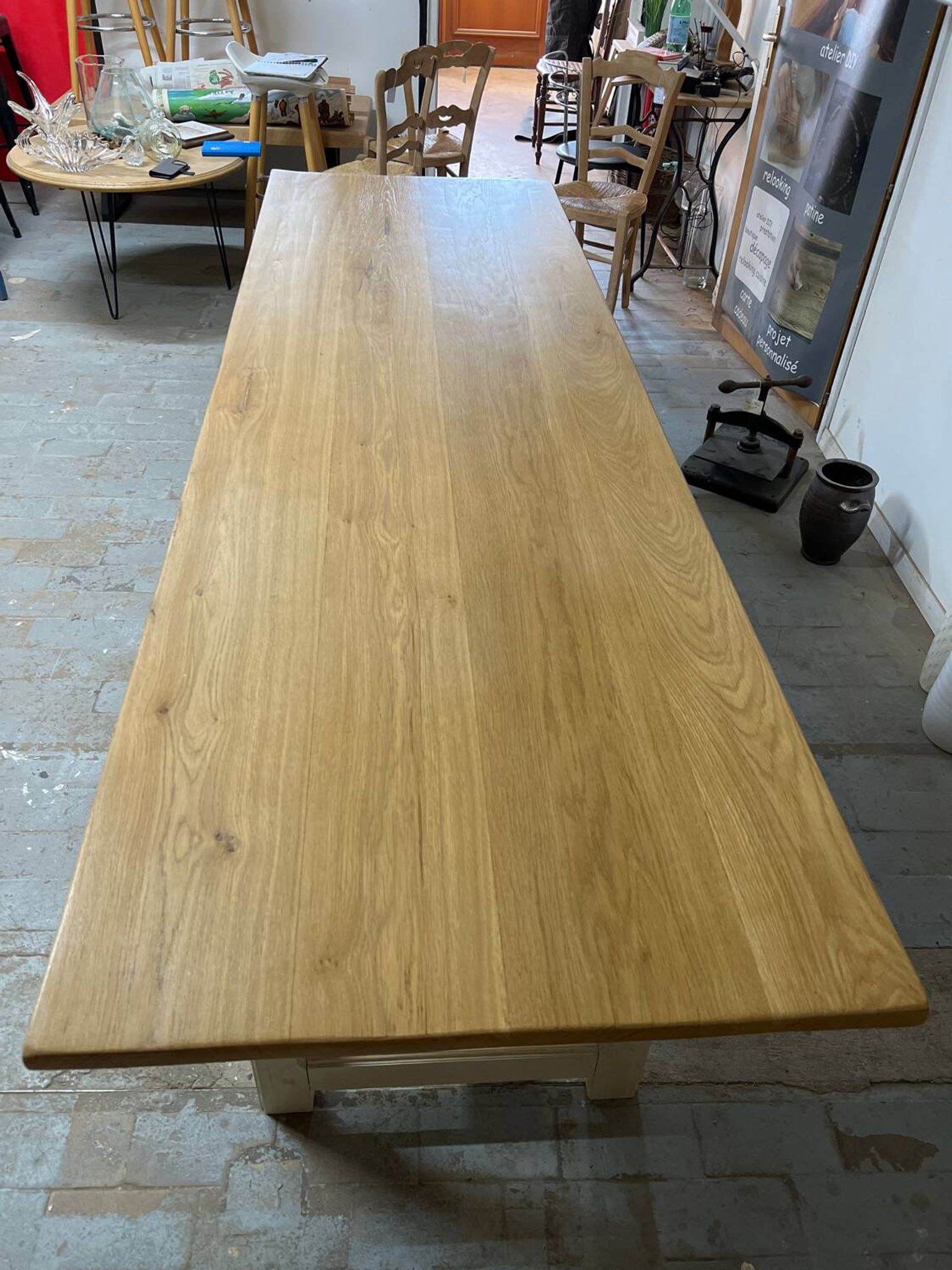 Farm table