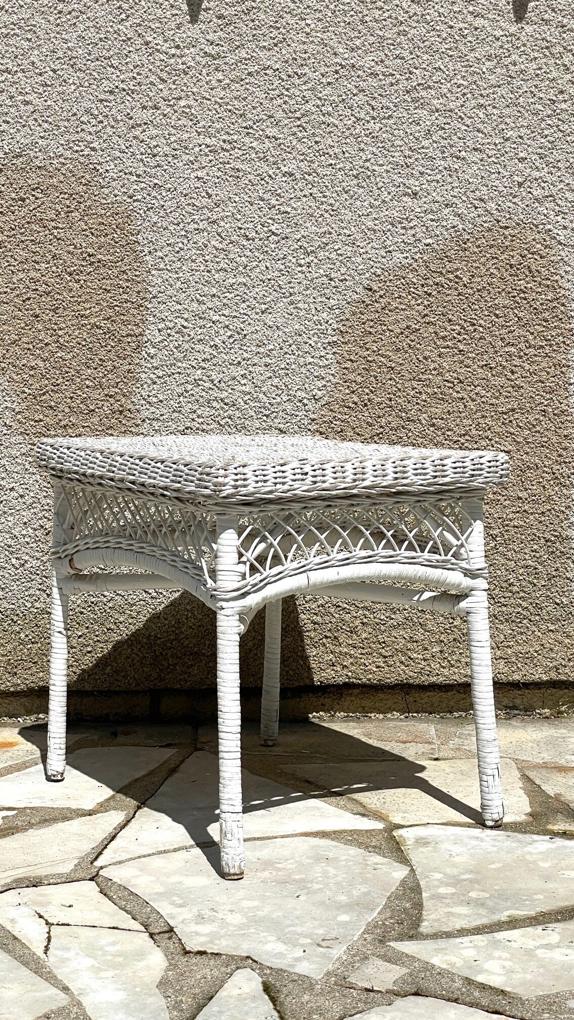 Table basse de jardin rotin vintage