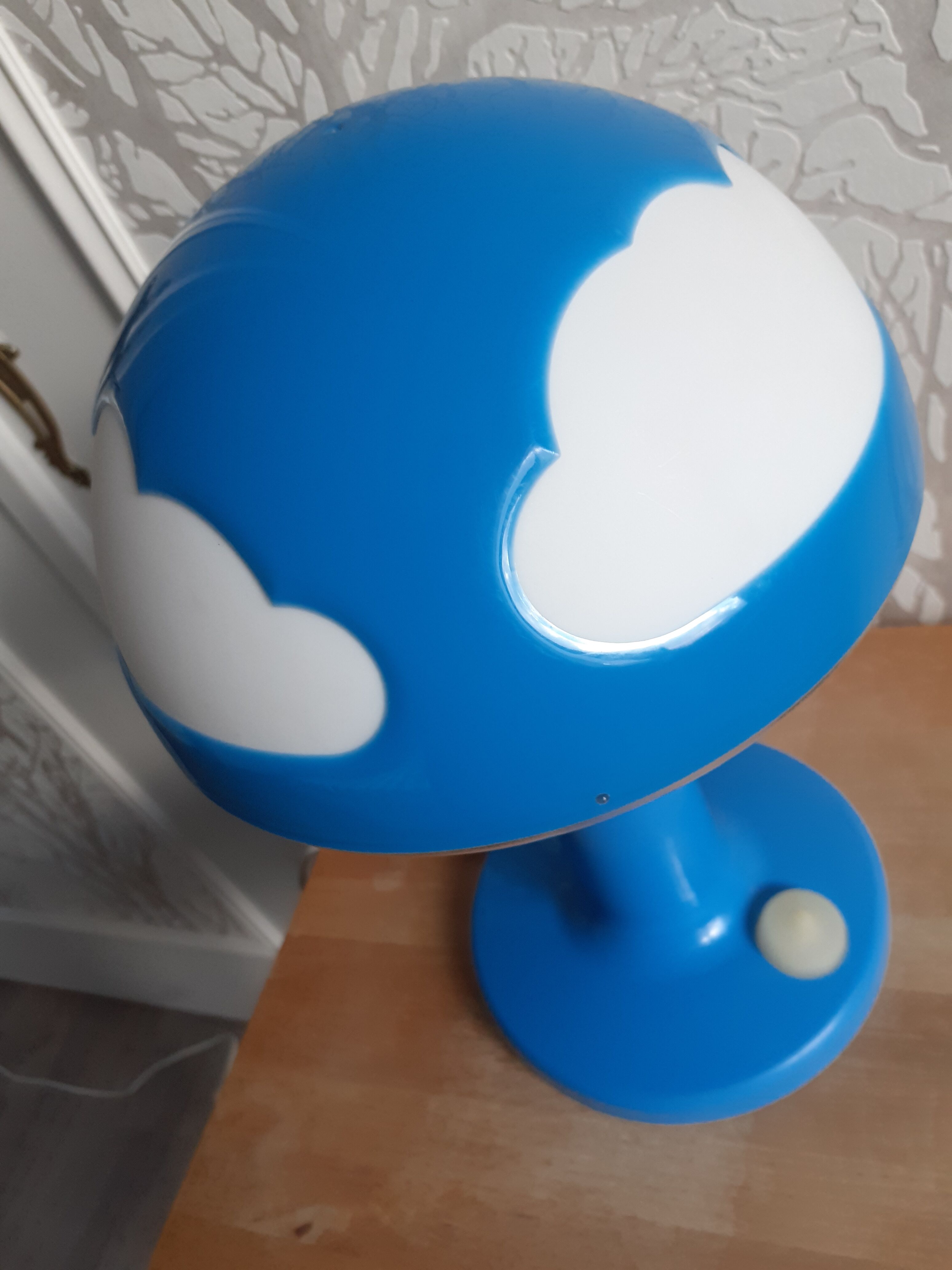 Blue cloud lamp skojig