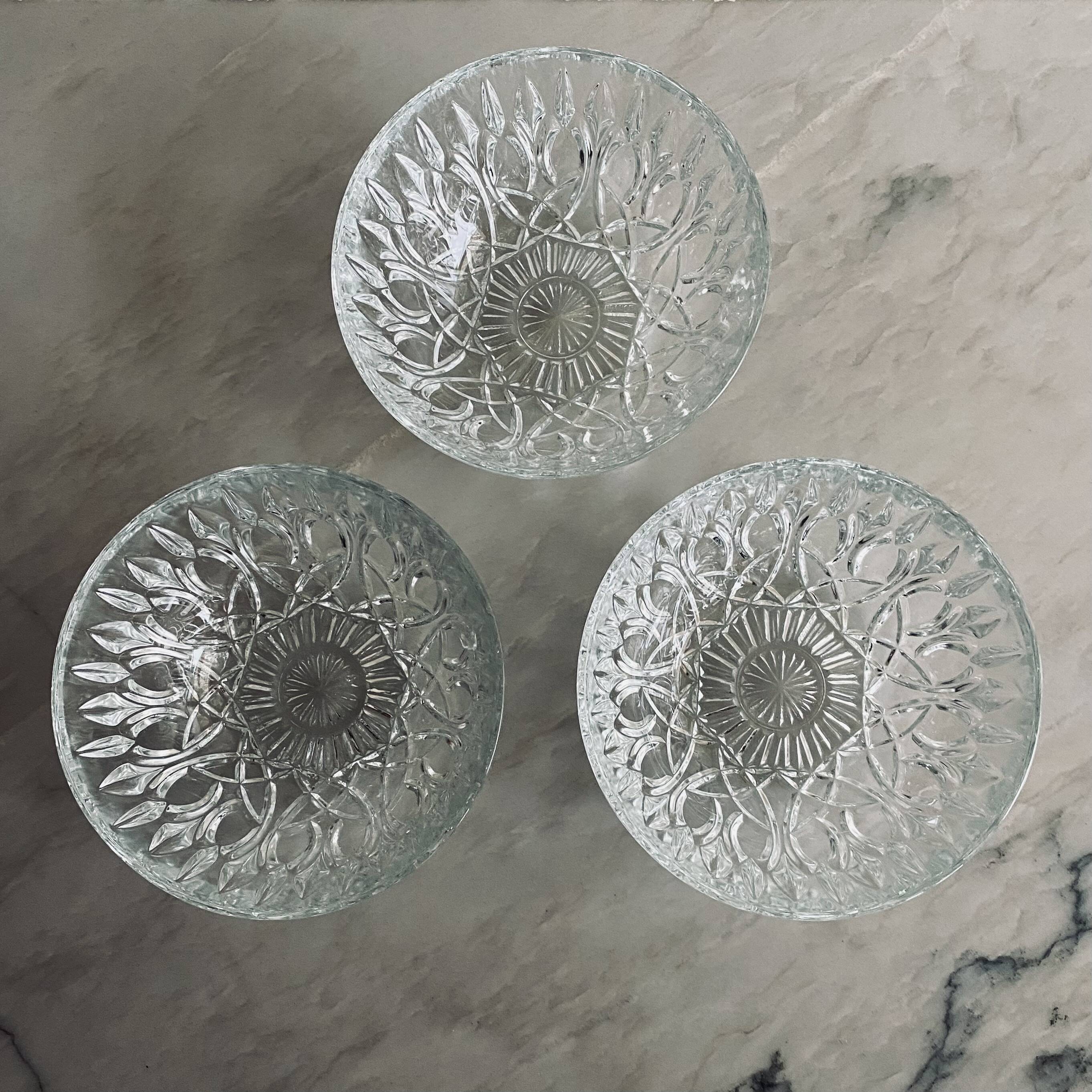 Chiseled glass bowl x3