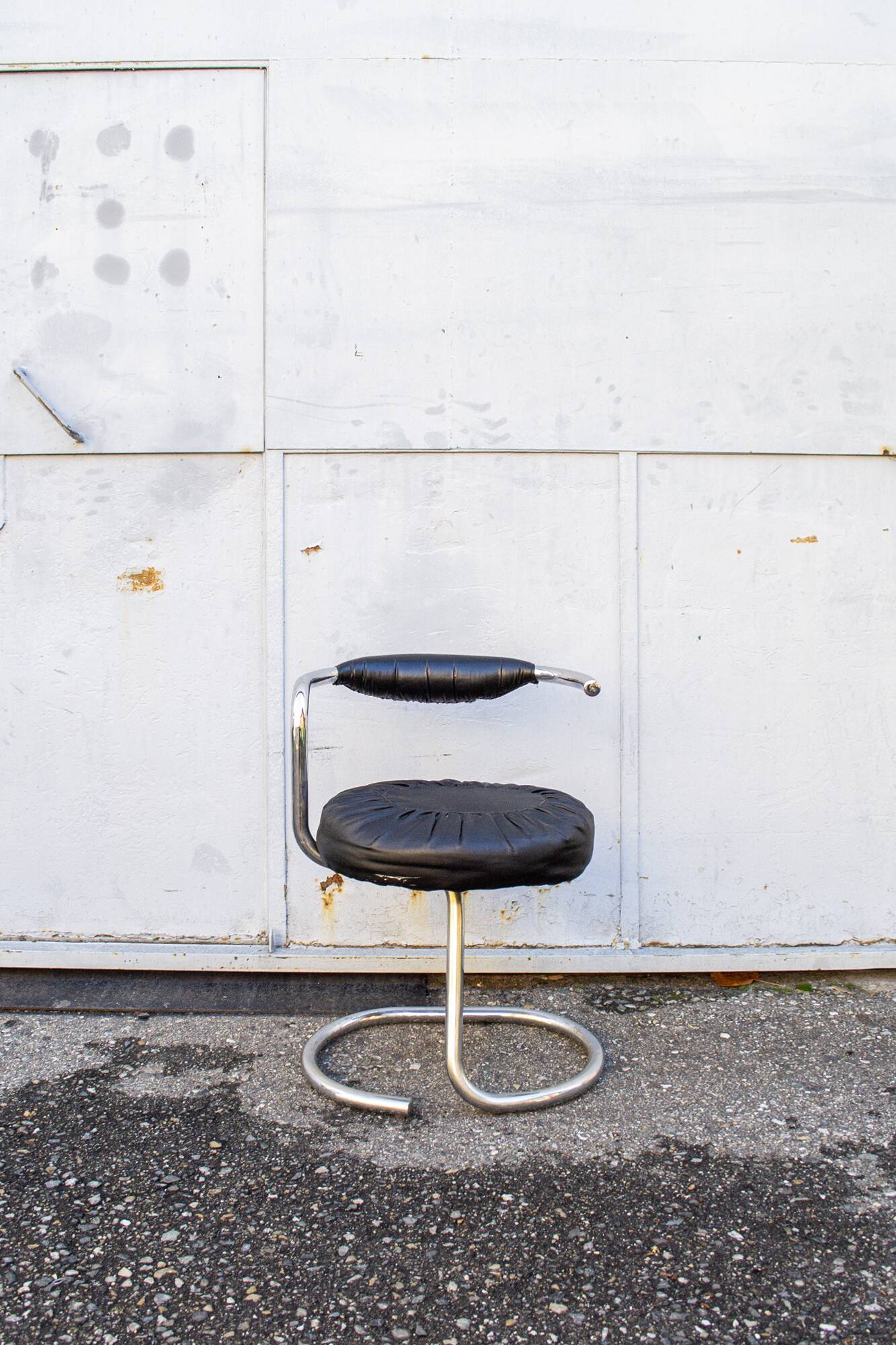 Sedie Cobra di Giotto Stoppino Italia  anni ’70