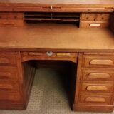 Curtain desk