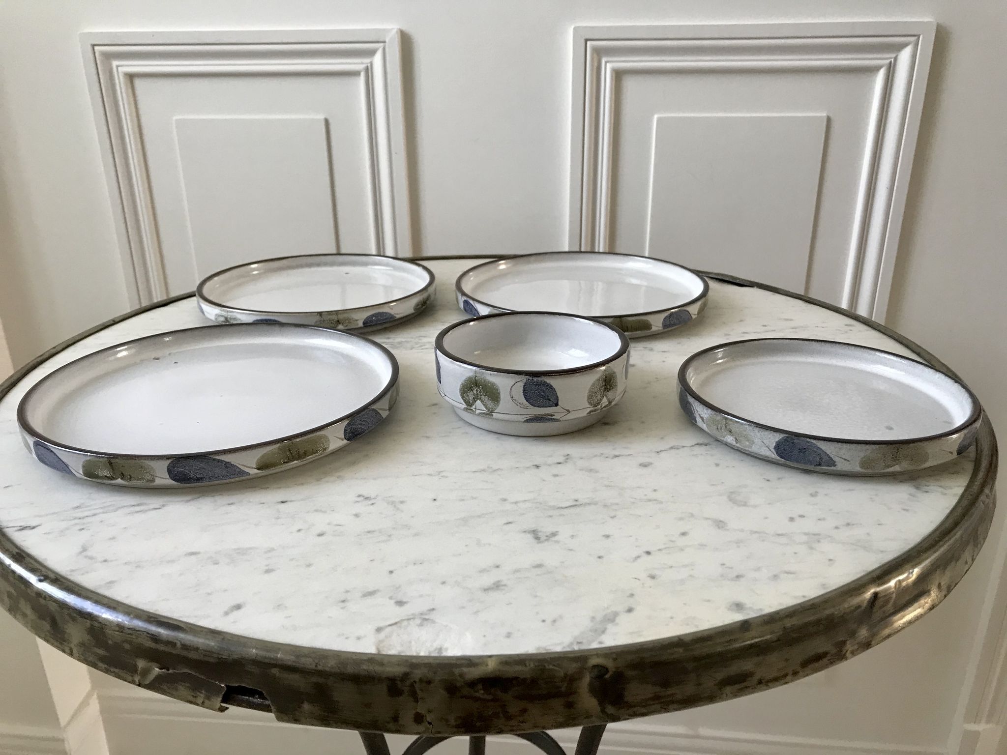 Set of trundle dishes in Niderviller sandstone model "Plum" 70s