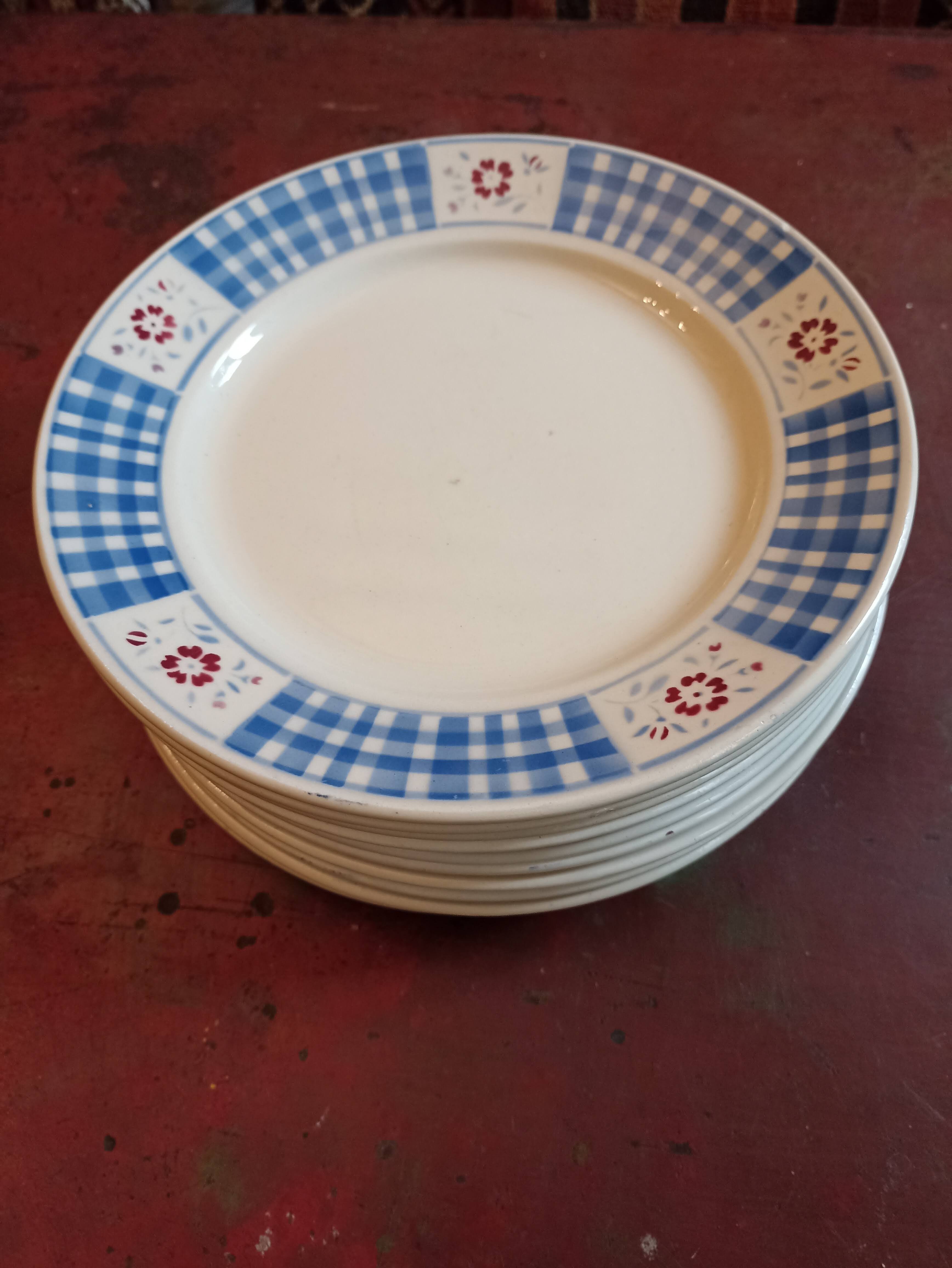 12 plates