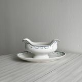 Saucière ancienne en porcelaine avec plateau