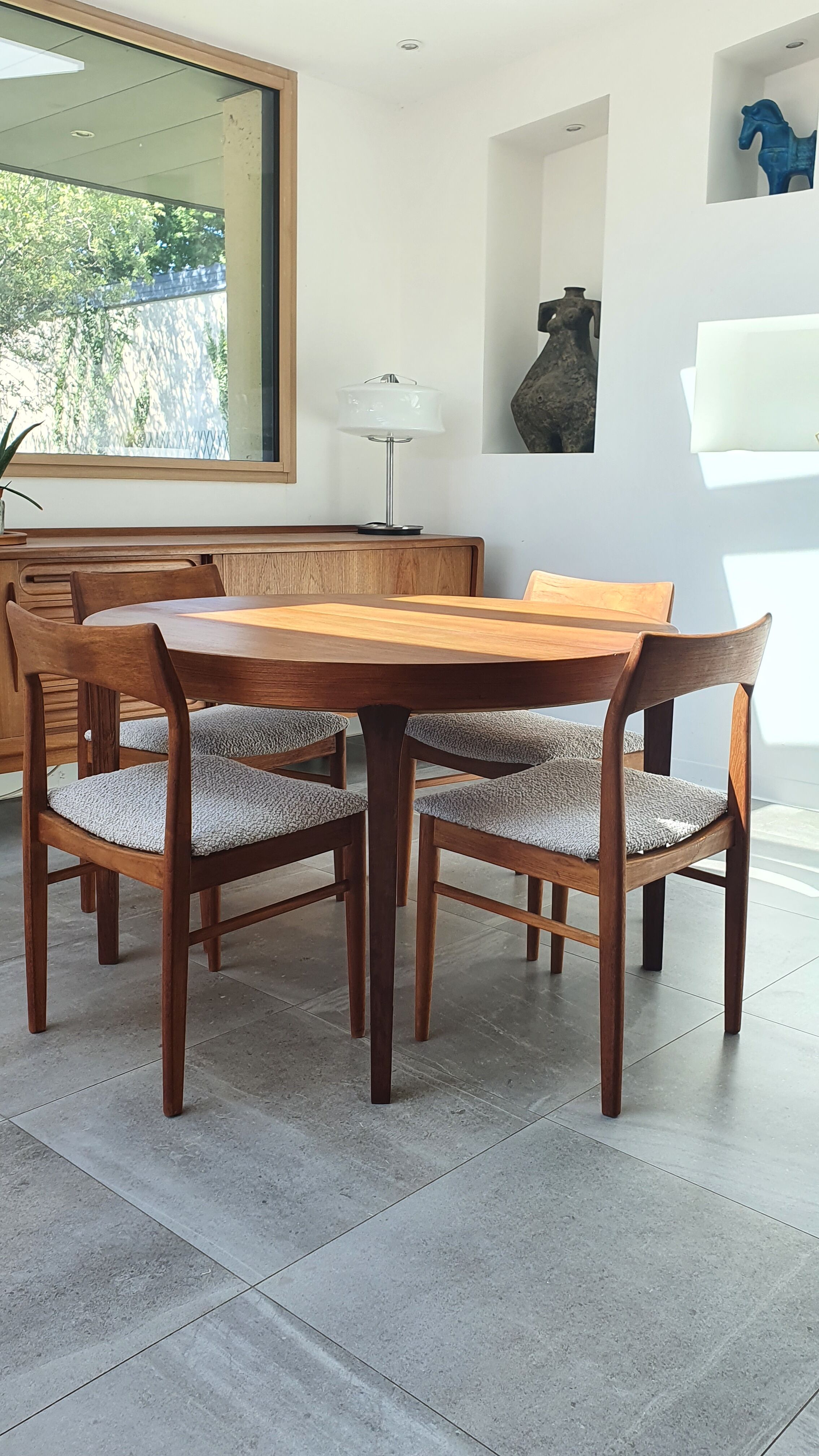 Teak dining table editor Gudme Mobelfabrik, Danish