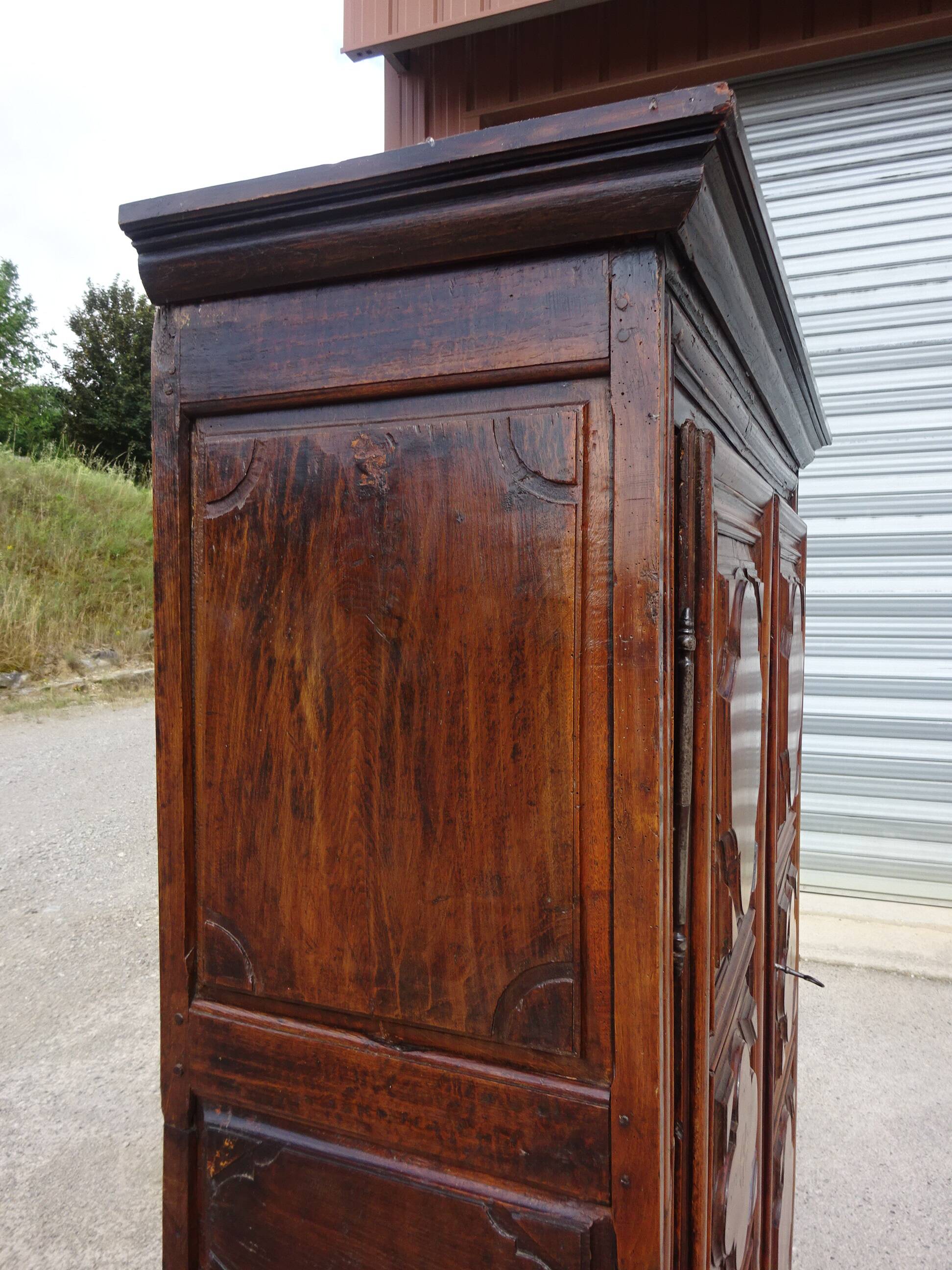 Antique Louis XIII wardrobe in solid walnut
