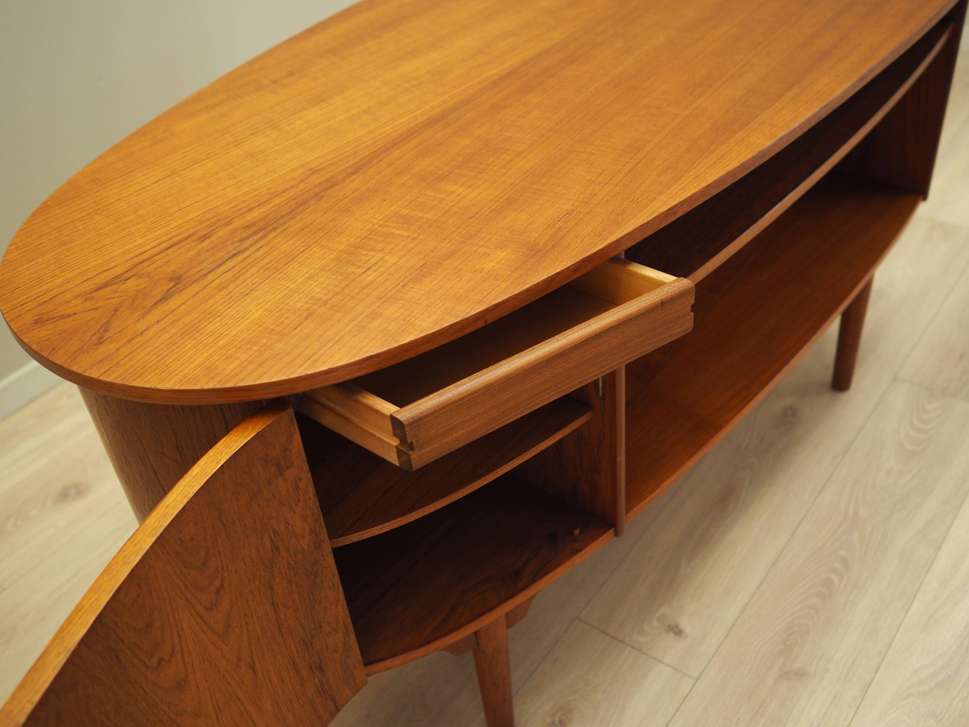 Teak desk, Danish design, 1970s, designer: H.P. Hansen, manufacturer: Rande