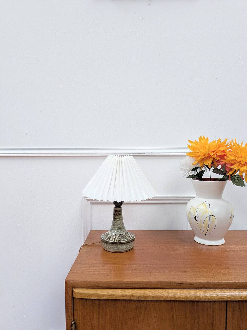 Ceramic lamp by Arne Finne & Noomi Backhausen