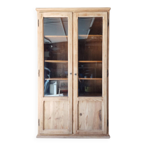 Armoire vitrée