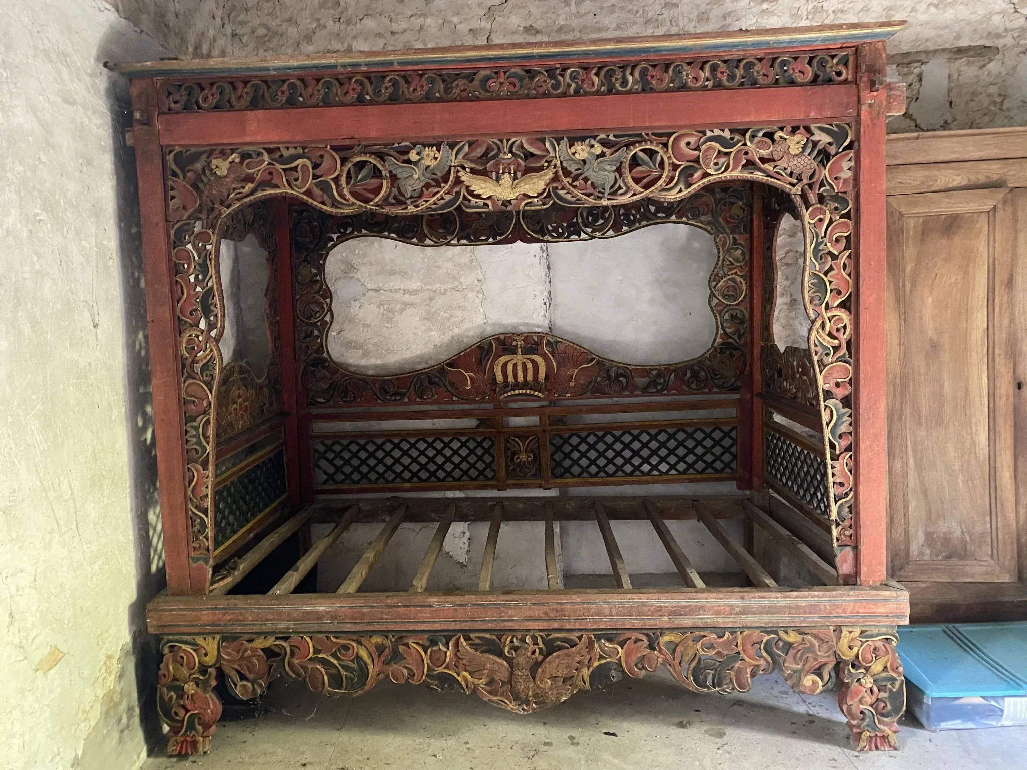 Lit Royal of Sumenep (Peranakan / Madura Style)