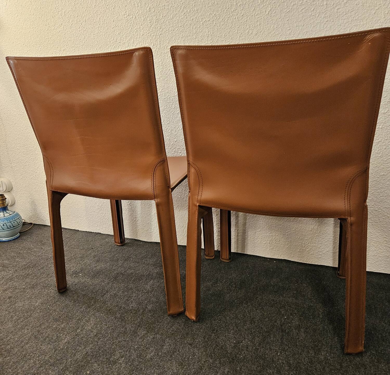 Bellini style brown leather zipped chair, Italian design