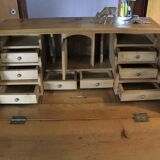 Writing desk in solid pine