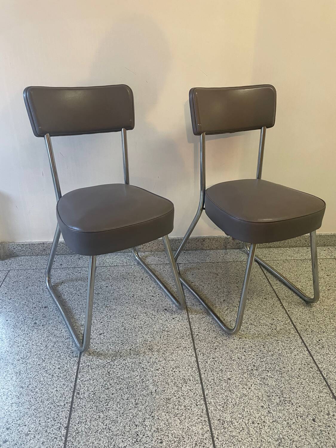 2 chaises de bureau vintage Roneo
