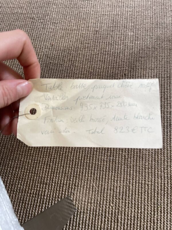 Table basse carrée – Parquet de chêne motif Versailles – Piétement inox