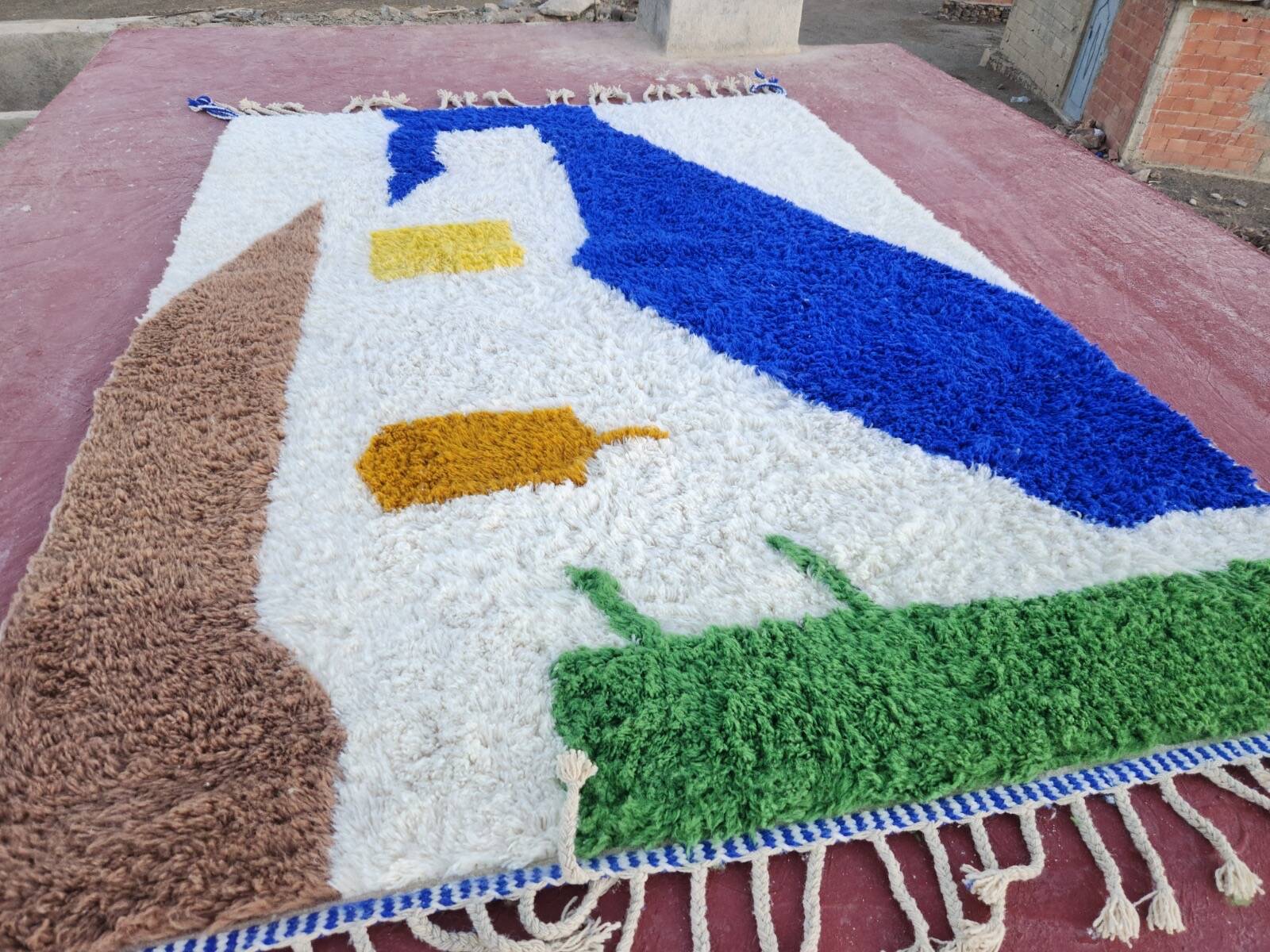 Beni Ouarain rug 300x200 cm – Thick wool, Klein blue artistic design