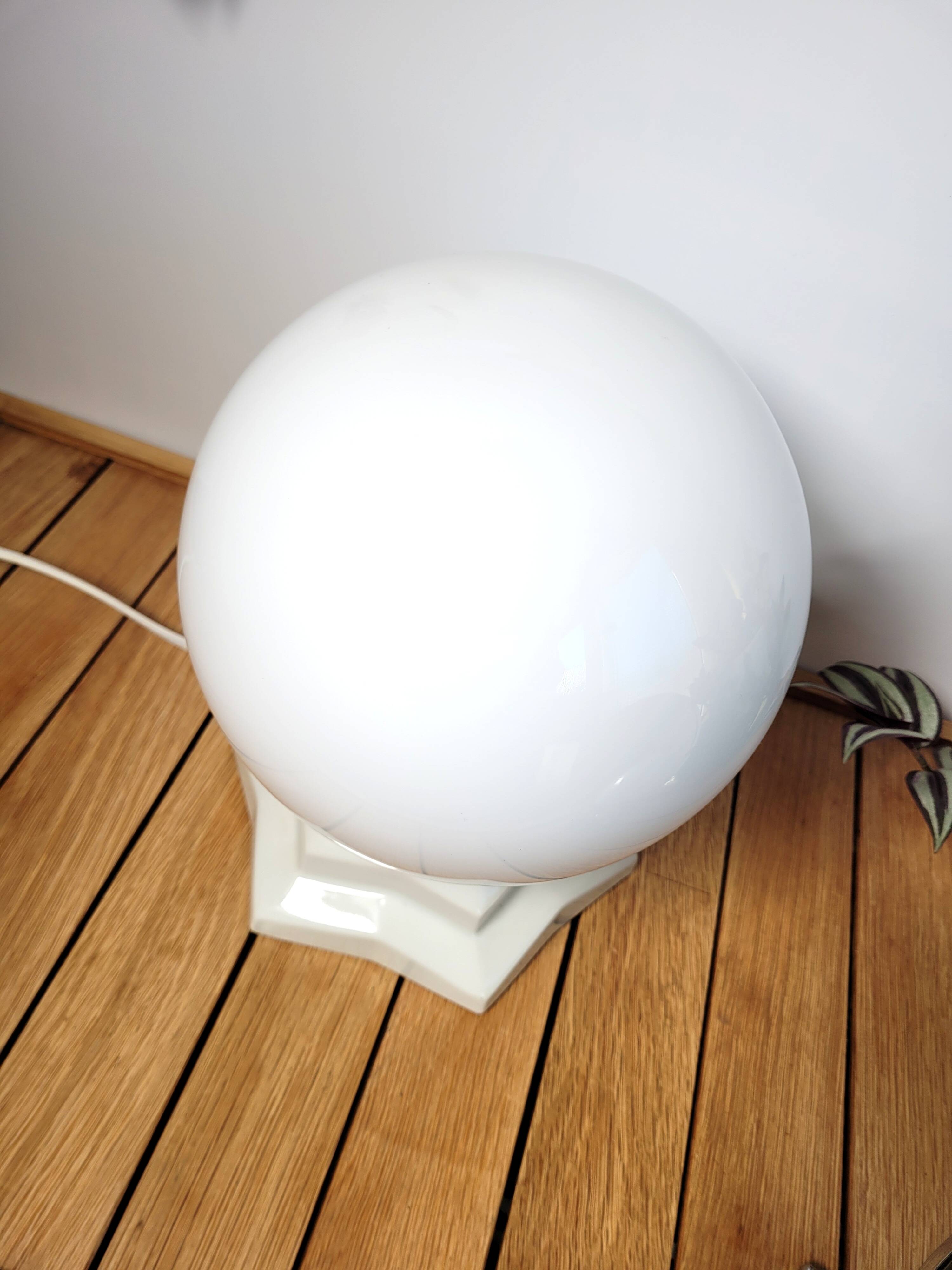 Vintage globe and ceramic table lamp