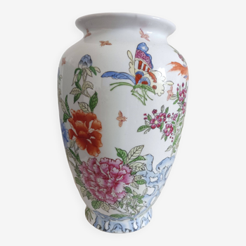 Chinese porcelain vase