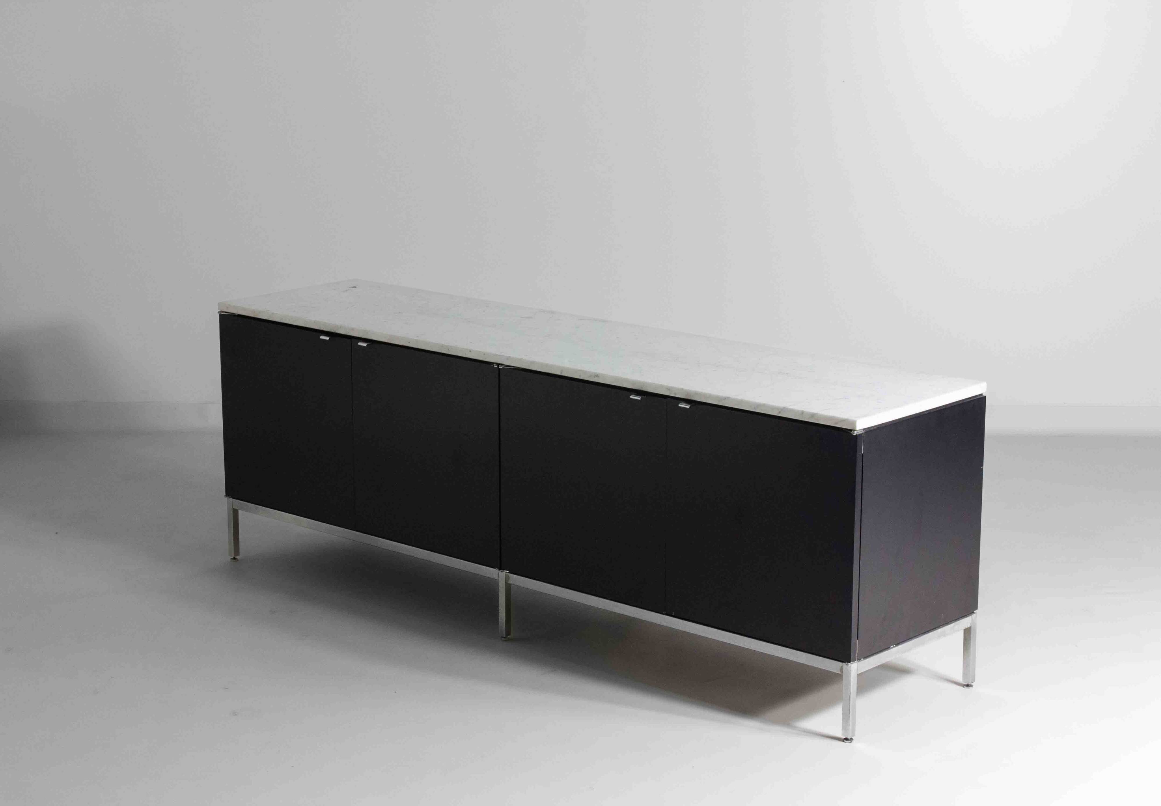 Black Executive Florence Knoll sideboard with metal handles, 1970s