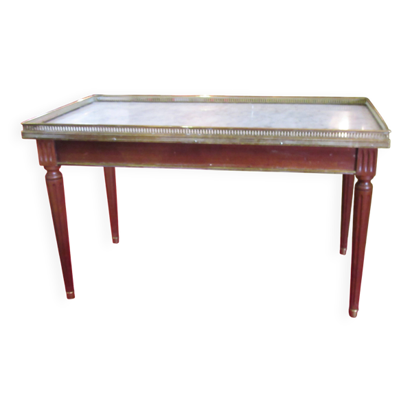 Table basse style louis XVI en acajou et laiton