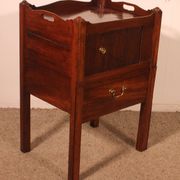 Mahogany curiosity cabinet - 18th century