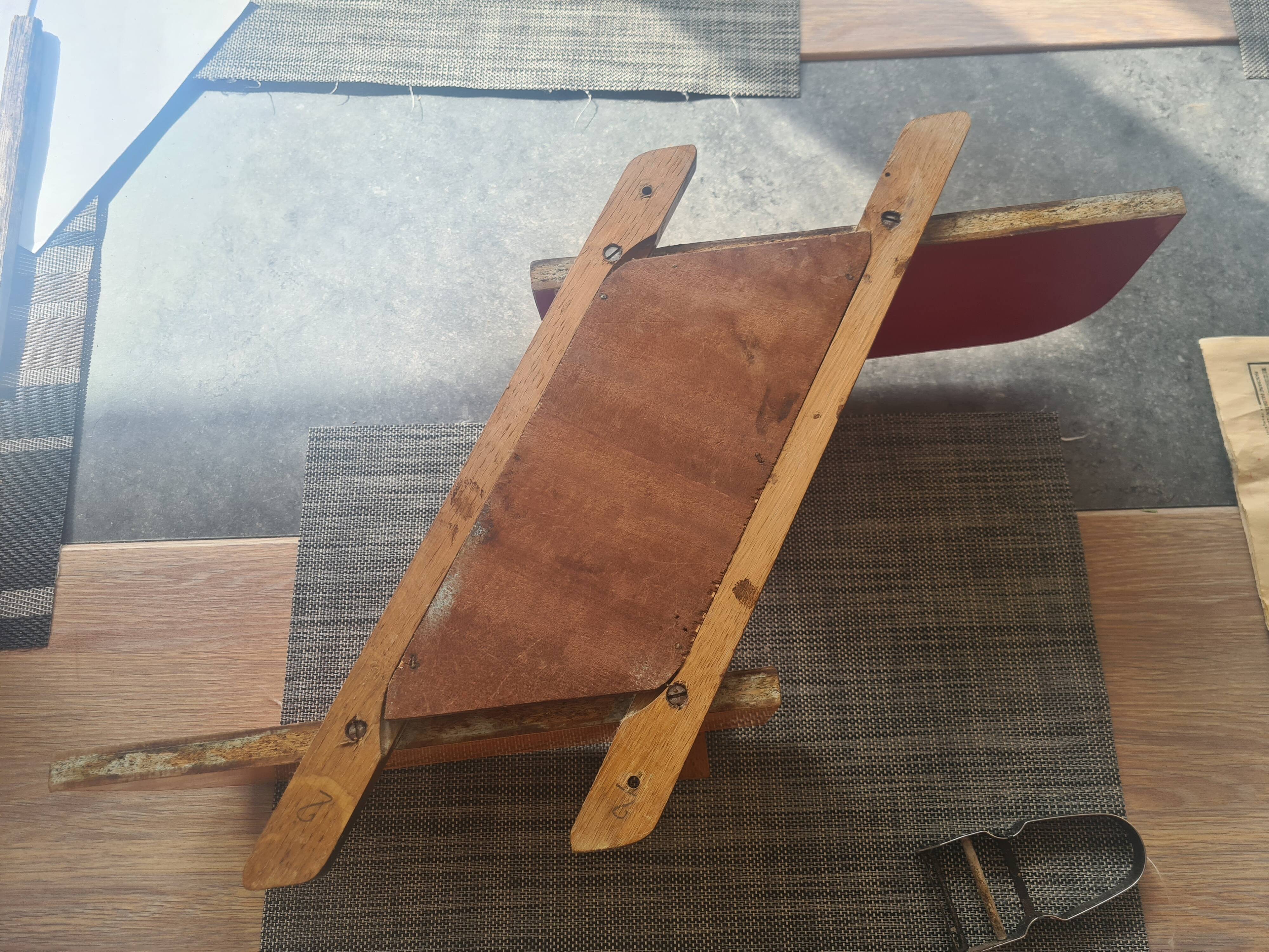 Vintage wall shelf year 80