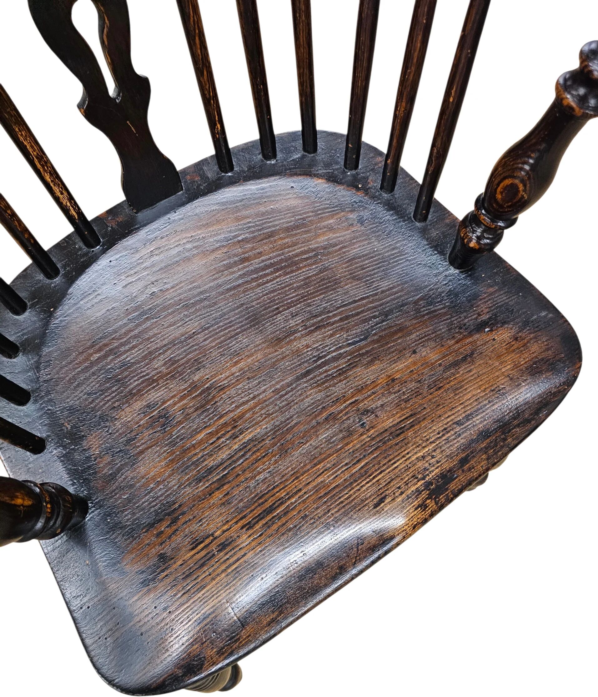 4 x Antique Windsor 2 low / 2 high spindle back arm chair in elm wood / 19th century