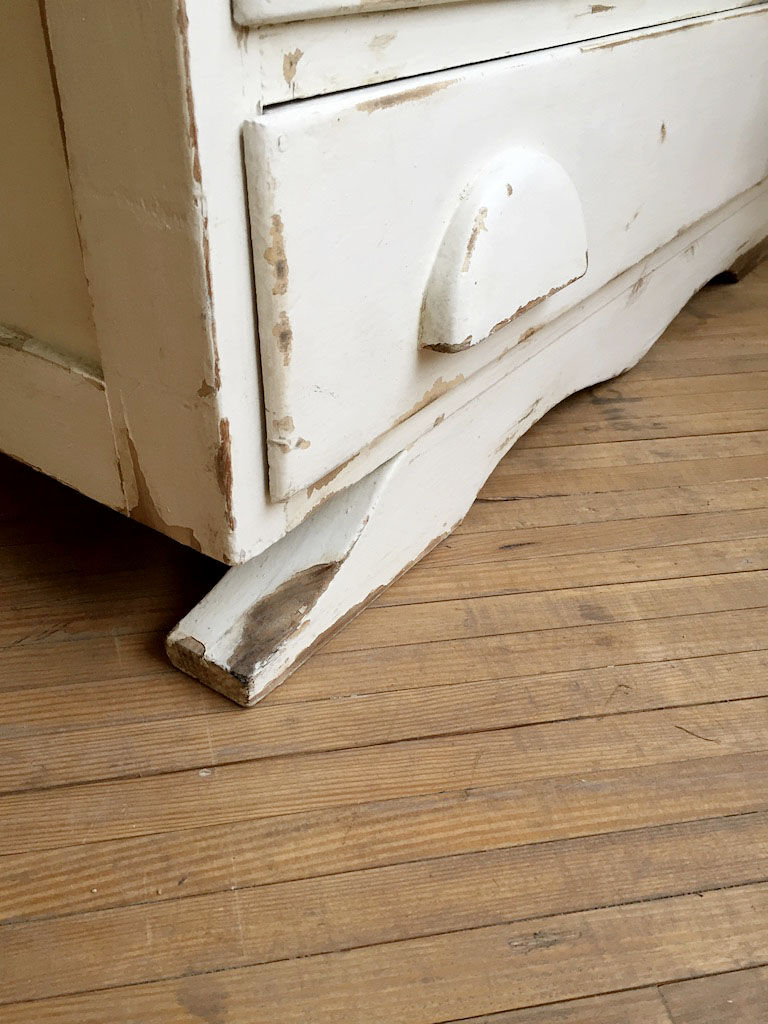 Commode ancienne blanche de métier