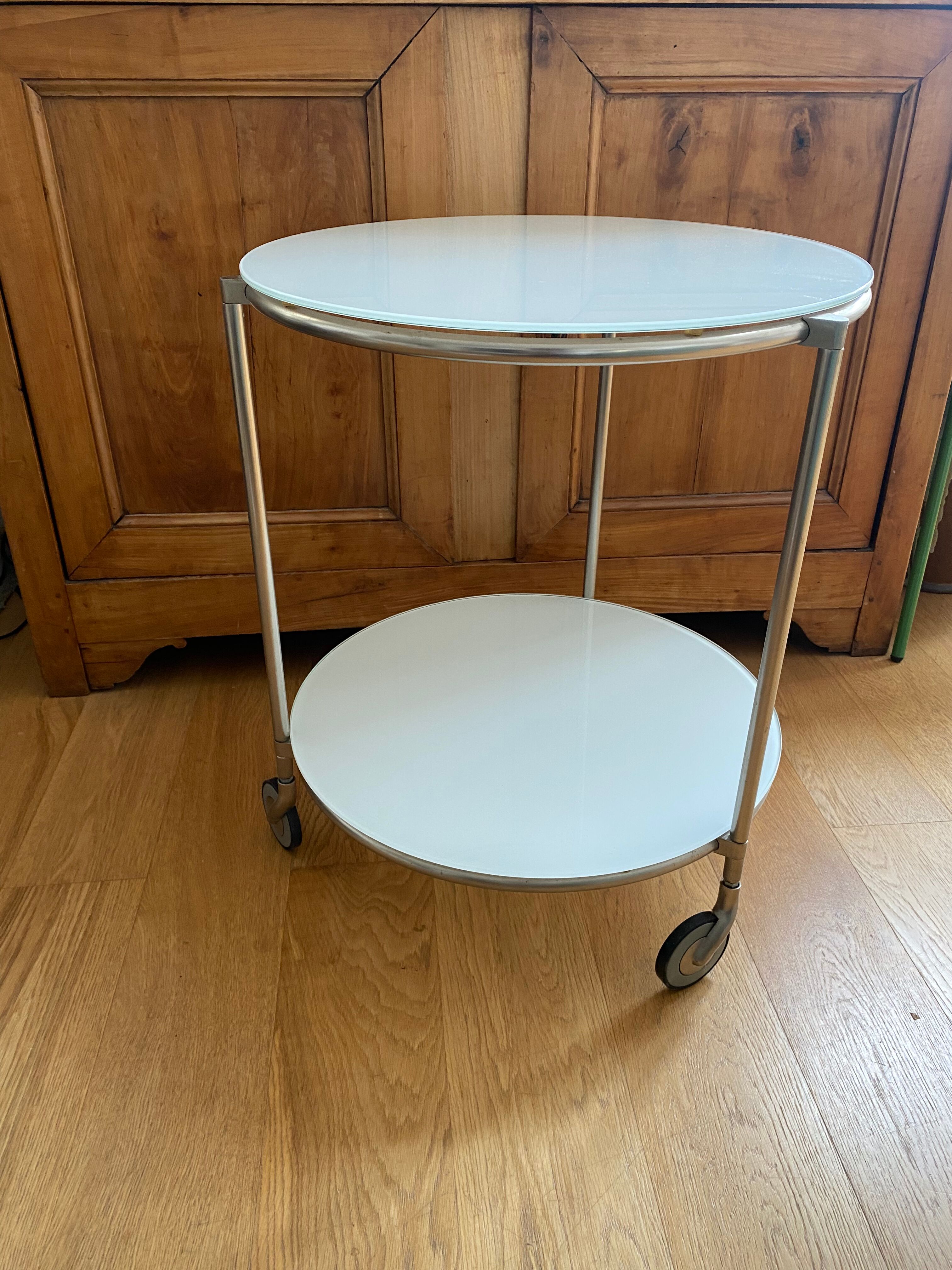Desserte à roulettes Strind par Ehlen Johansson pour Ikea