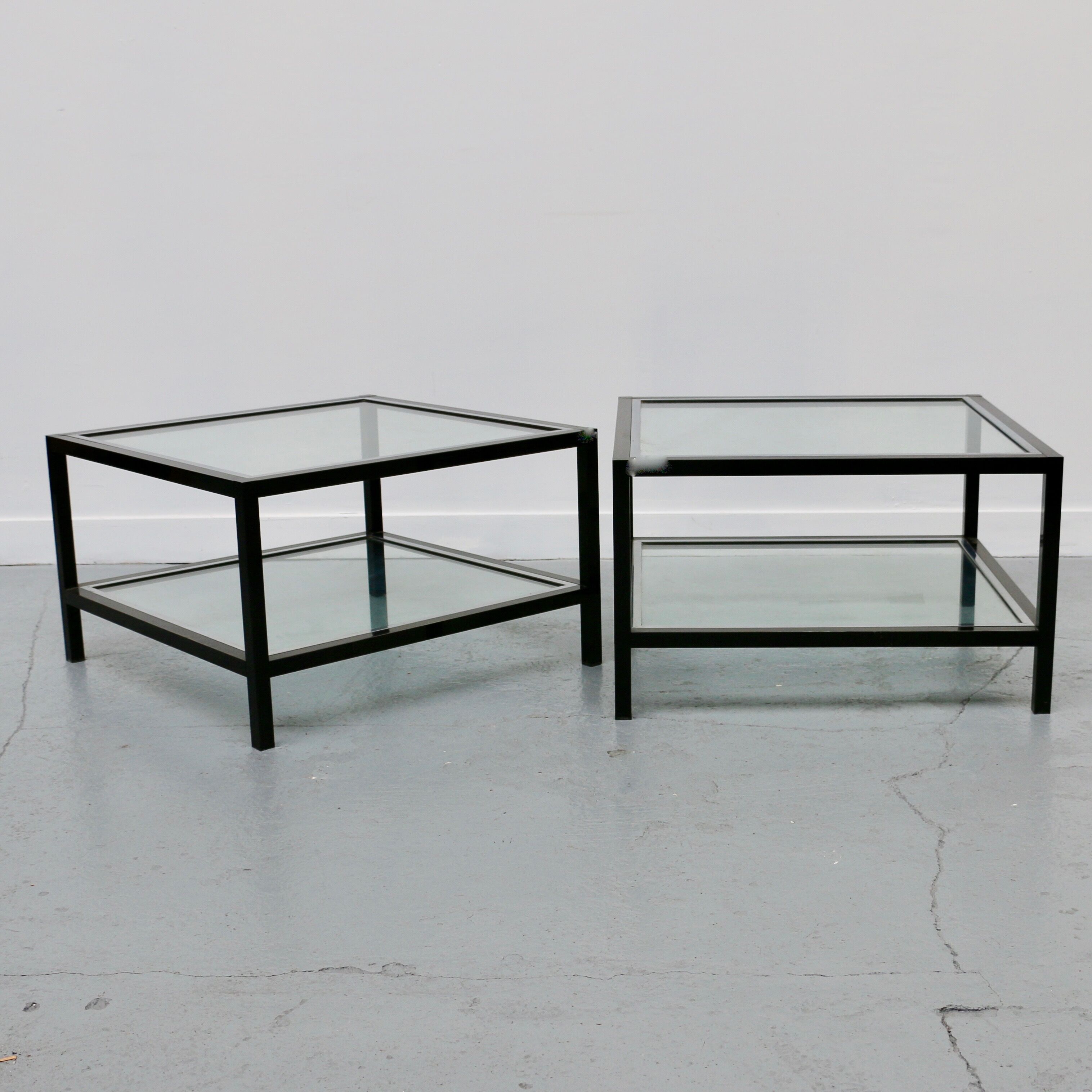 Paire de bouts de canapés verre et métal