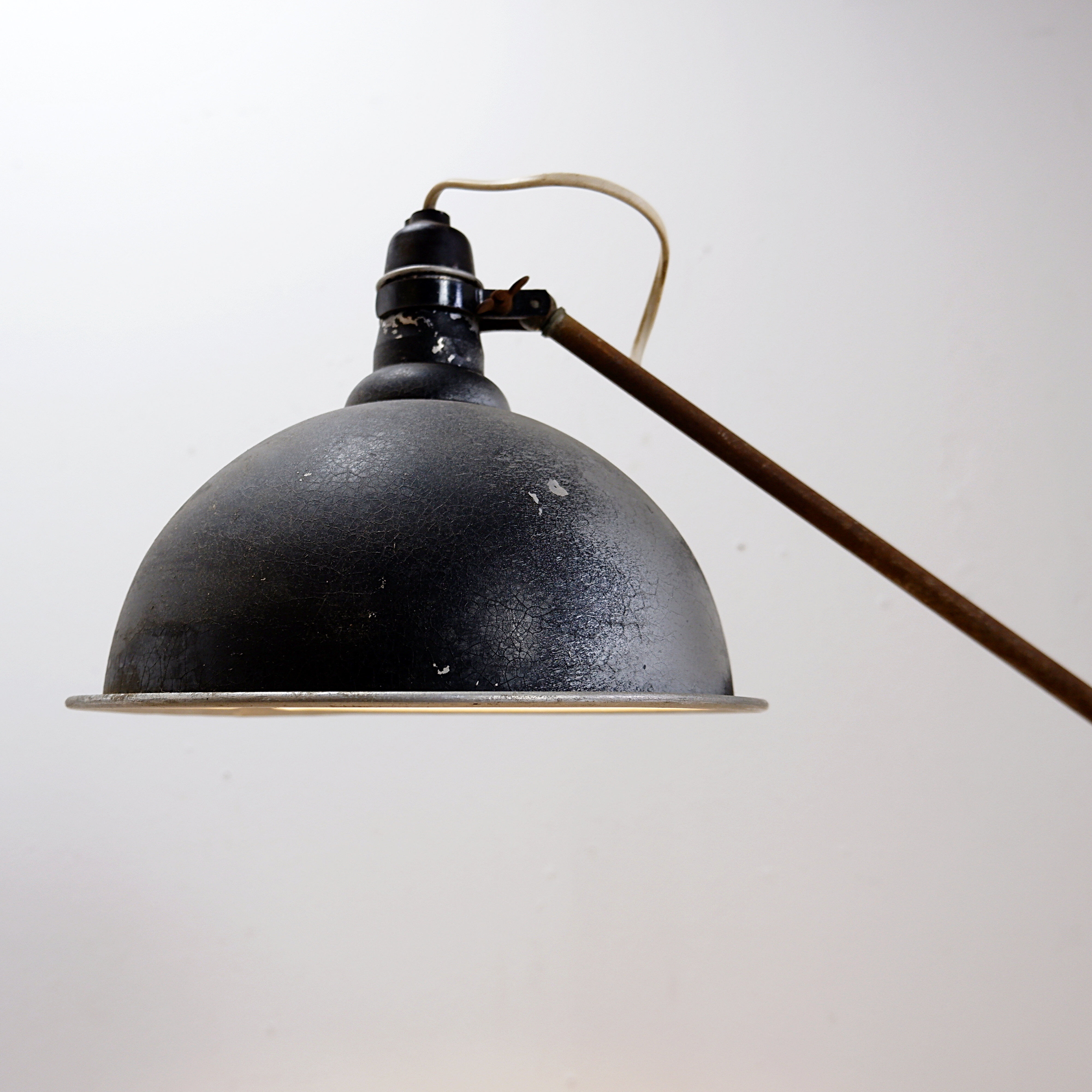 Industrial articulated floor lamp