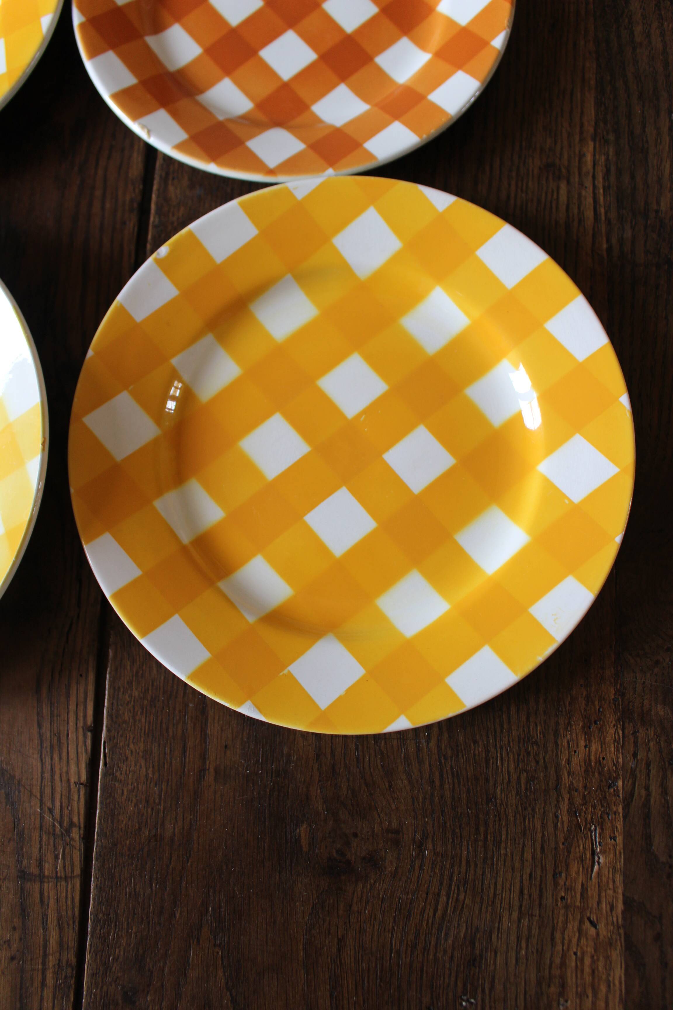 A Lot of 4 Yellow Orange Digoin Sarreguemines Scottish plates