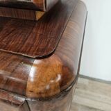 1930s Art Decò display cabinet in walnut and walnut root