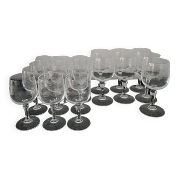 Set of 19 chiseled crystal stemmed glasses
