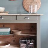 Parisian green museum buffet